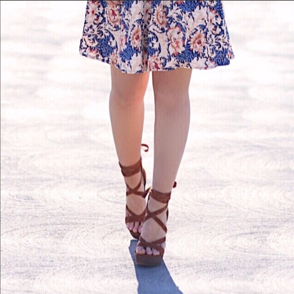 STEVE MADDEN “Laceit” Heels